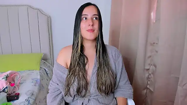 Snapshot of Hanna86 chatting on October 28, 5:26 pm Hanna86 online show from October 28, 5:26 pm