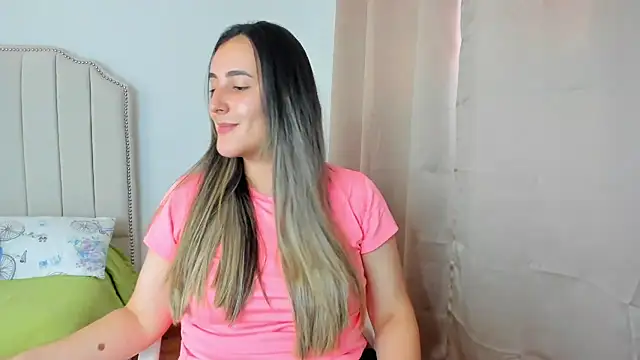 Snapshot of Hanna86 chatting on November 12, 7:57 pm Hanna86 online show from November 12, 7:57 pm