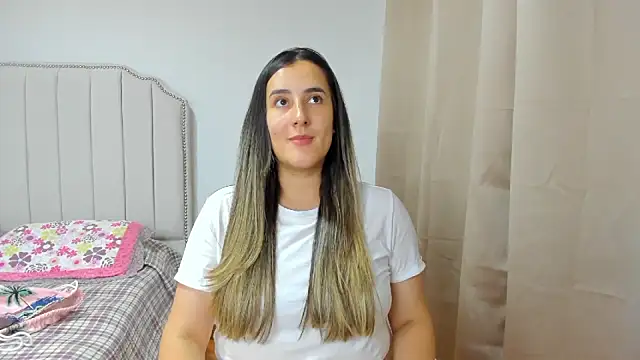 Snapshot of Hanna86 chatting on November 18, 8:46 pm Hanna86 online show from November 18, 8:46 pm