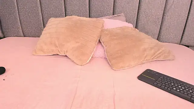 Snapshot of samantha_stan chatting on November 18, 12:09 pm samantha stan online show from November 18, 12:09 pm