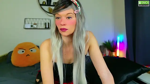 Snapshot of Kittychatte chatting on December 15, 8:36 pm Kittychatte online show from December 15, 8:36 pm