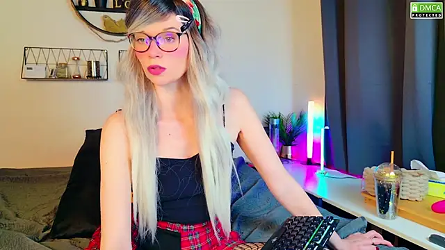 Snapshot of Kittychatte chatting on March 1, 7:30 am Kittychatte online show from March 1, 7:30 am