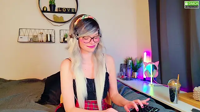 Snapshot of Kittychatte chatting on March 3, 8:54 pm Kittychatte online show from March 3, 8:54 pm