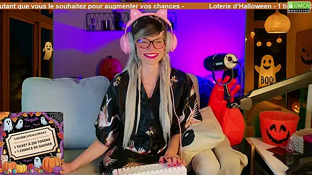 Snapshot of Kittychatte chatting on October 20, 8:09 pm Kittychatte online show from October 20, 8:09 pm