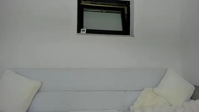 Snapshot of bellahot77 chatting on February 18, 10:44 am bellahot77 online show from February 18, 10:44 am