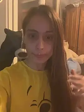 LaPetitechienne1 online show from January 25, 3:52 pm