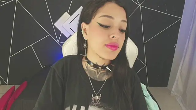 Snapshot of farichell chatting on September 24, 8:45 pm farichell online show from September 24, 8:45 pm