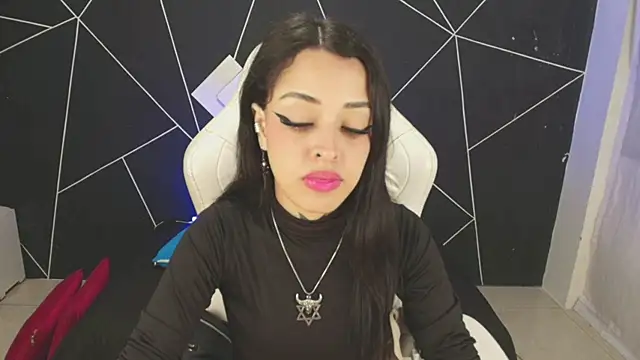 Snapshot of farichell chatting on September 25, 9:18 pm farichell online show from September 25, 9:18 pm