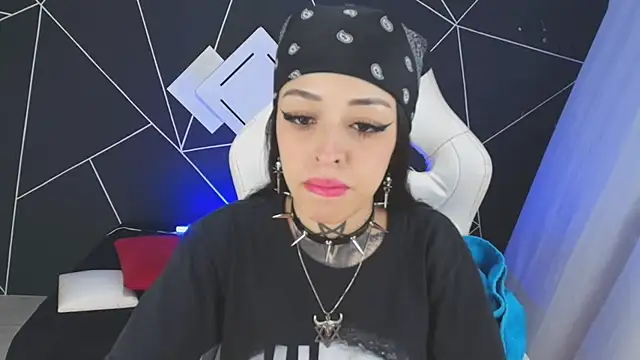 Snapshot of farichell chatting on October 22, 7:35 pm farichell online show from October 22, 7:35 pm