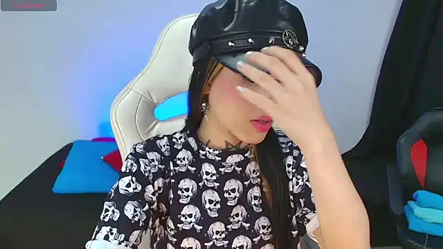 Snapshot of farichell chatting on March 28, 10:09 pm farichell online show from March 28, 10:09 pm