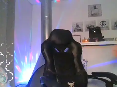 Snapshot of arabictsmariam chatting on October 20, 4:24 am arabictsmariam online show from October 20, 4:24 am