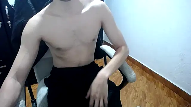 Snapshot of SexAegons chatting on March 2, 5:44 am SexAegons online show from March 2, 5:44 am