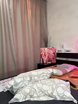 Milf Tea online show from December 12, 4:15 am