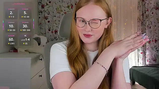 Snapshot of Olivia_Date chatting on June 20, 12:19 pm Olivia Date online show from June 20, 12:19 pm