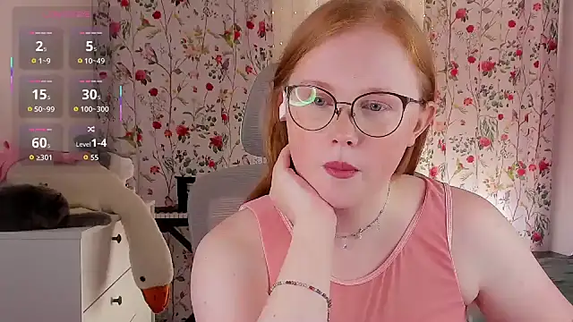 Snapshot of Olivia_Date chatting on July 3, 12:44 pm Olivia Date online show from July 3, 12:44 pm