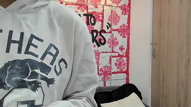 Mhelanny2 online show from March 13, 10:10 pm