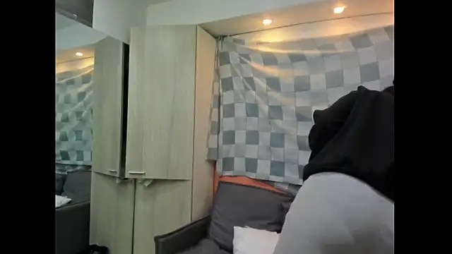 Mhelanny2 online show from November 16, 6:46 pm