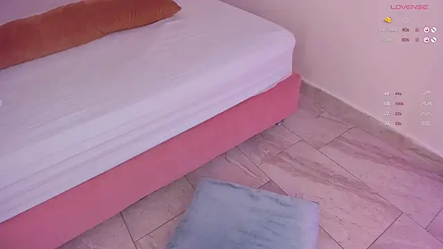 luisah  online show from December 21, 5:29 pm