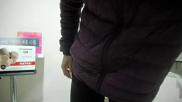 Snapshot of StefanyMiler chatting on March 20, 3:23 am StefanyMiler online show from March 20, 3:23 am