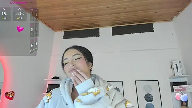 cristal  hot 1 online show from February 10, 7:15 am