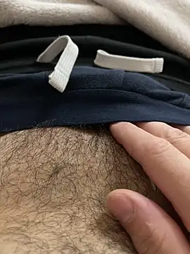 MoochedTape online show from October 3, 8:33 am