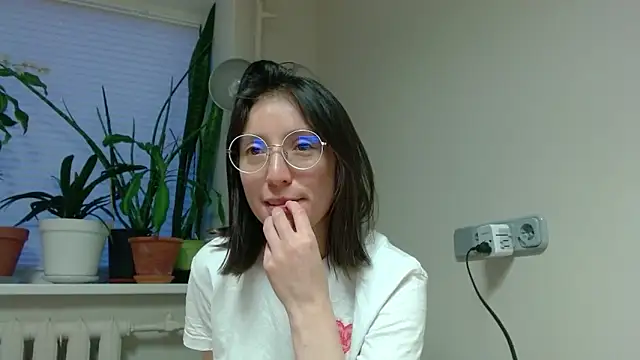 Sophi Cute online show from February 14, 4:09 pm