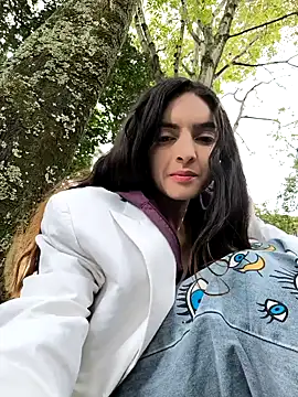 Snapshot of Sam_Sara chatting on October 23, 5:44 pm Sam Sara online show from October 23, 5:44 pm