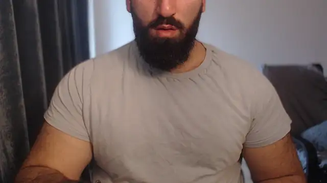 hugemachohandsome online show from October 6, 8:45 am