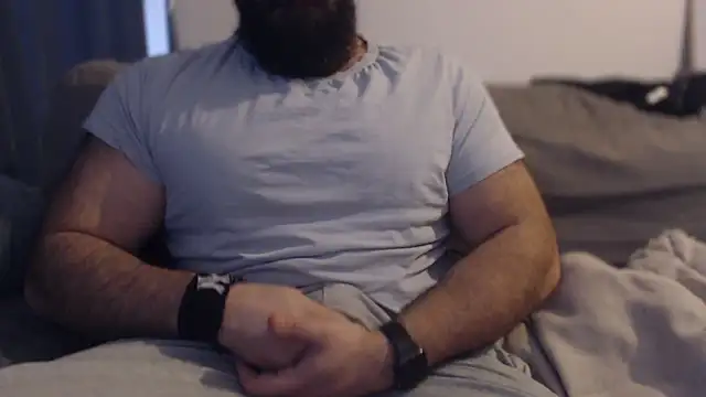 hugemachohandsome online show from December 20, 10:00 am