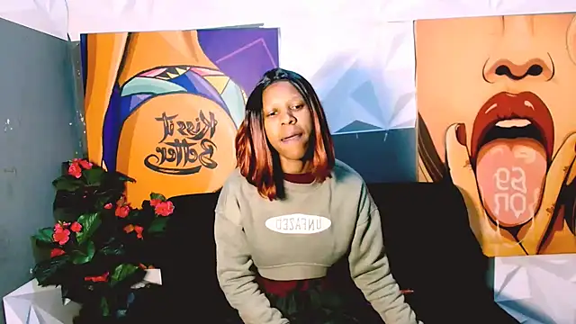 Snapshot of Ebonystormxxx chatting on September 25, 6:50 am Ebonystormxxx online show from September 25, 6:50 am