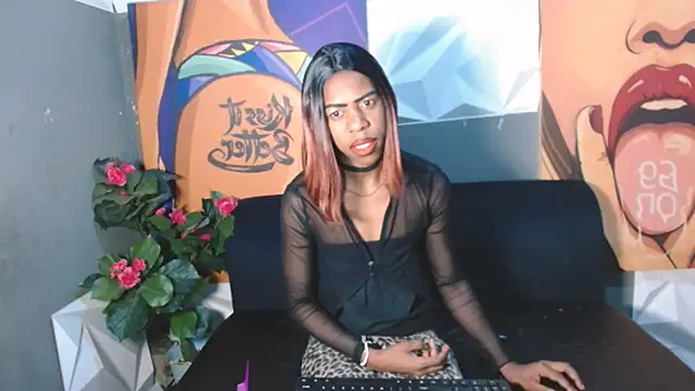 Snapshot of Ebonystormxxx chatting on October 3, 8:00 am Ebonystormxxx online show from October 3, 8:00 am