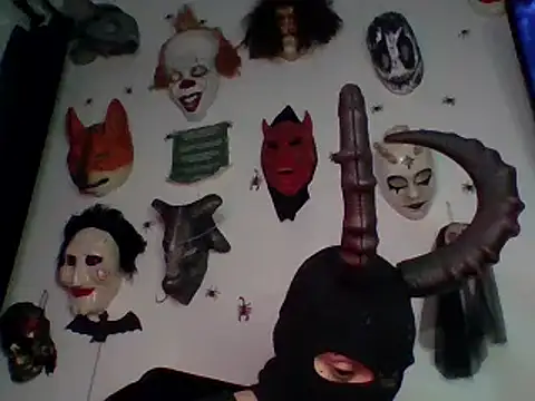 Snapshot of FeticheMacabre chatting on February 4, 4:05 am FeticheMacabre online show from February 4, 4:05 am