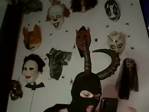 Snapshot of FeticheMacabre chatting on February 9, 5:40 am FeticheMacabre online show from February 9, 5:40 am