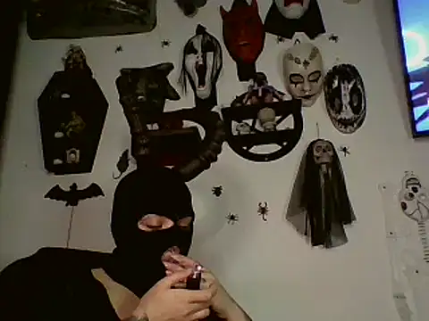 Snapshot of FeticheMacabre chatting on October 4, 4:21 am FeticheMacabre online show from October 4, 4:21 am