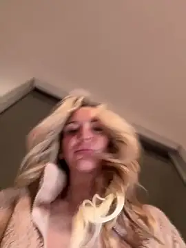 MessyNastyQueen online show from February 20, 12:41 am