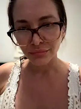 MessyNastyQueen online show from October 19, 10:43 pm