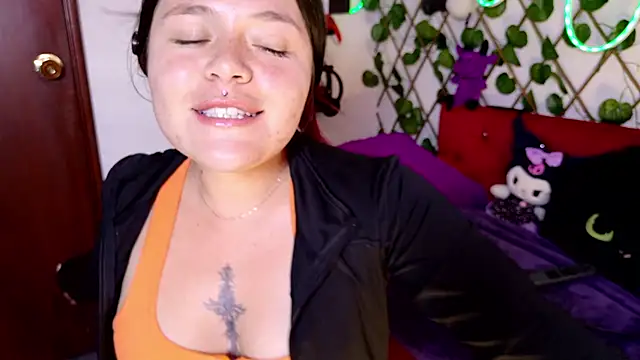 Snapshot of _kalypso_ chatting on April 8, 8:31 pm kalypso online show from April 8, 8:31 pm