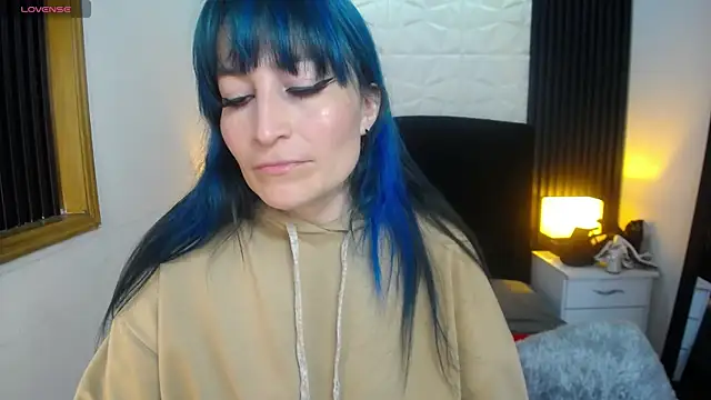 alicia moom online show from December 12, 6:53 pm