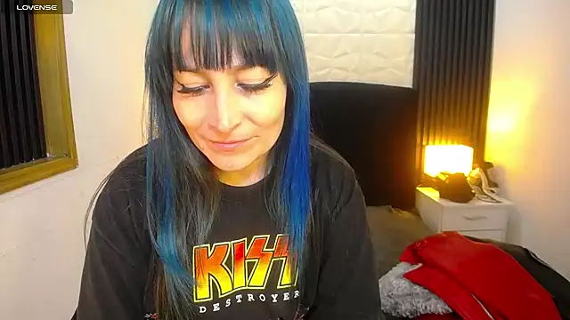 alicia moom online show from December 19, 2:23 am