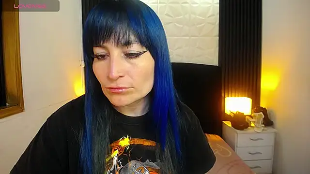 alicia moom online show from December 23, 9:18 pm