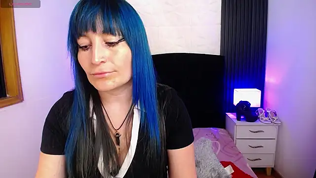 alicia moom online show from January 21, 8:00 pm
