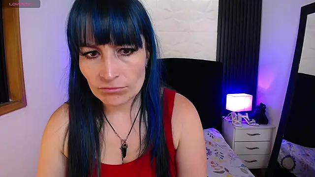 alicia moom online show from February 20, 7:41 pm
