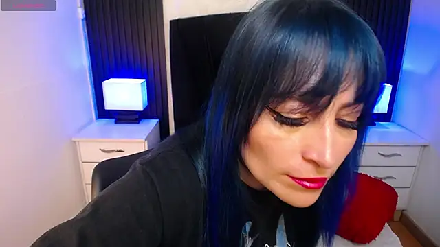 alicia moom online show from October 11, 2:59 pm