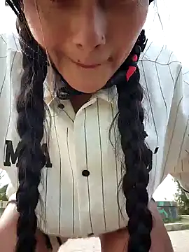 Snapshot of bellapaty chatting on December 5, 3:17 pm bellapaty online show from December 5, 3:17 pm