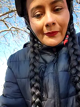 Snapshot of bellapaty chatting on December 8, 10:19 am bellapaty online show from December 8, 10:19 am