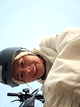 Snapshot of bellapaty chatting on December 23, 4:50 pm bellapaty online show from December 23, 4:50 pm