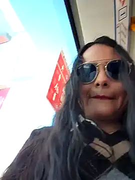 Snapshot of bellapaty chatting on December 24, 2:12 pm bellapaty online show from December 24, 2:12 pm