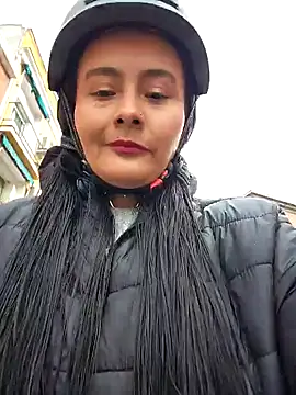 Snapshot of bellapaty chatting on January 3, 12:52 pm bellapaty online show from January 3, 12:52 pm