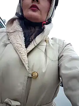 Snapshot of bellapaty chatting on January 24, 1:47 pm bellapaty online show from January 24, 1:47 pm