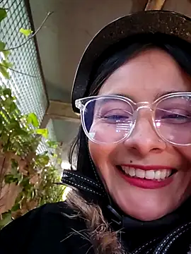 Snapshot of bellapaty chatting on February 9, 4:40 pm bellapaty online show from February 9, 4:40 pm